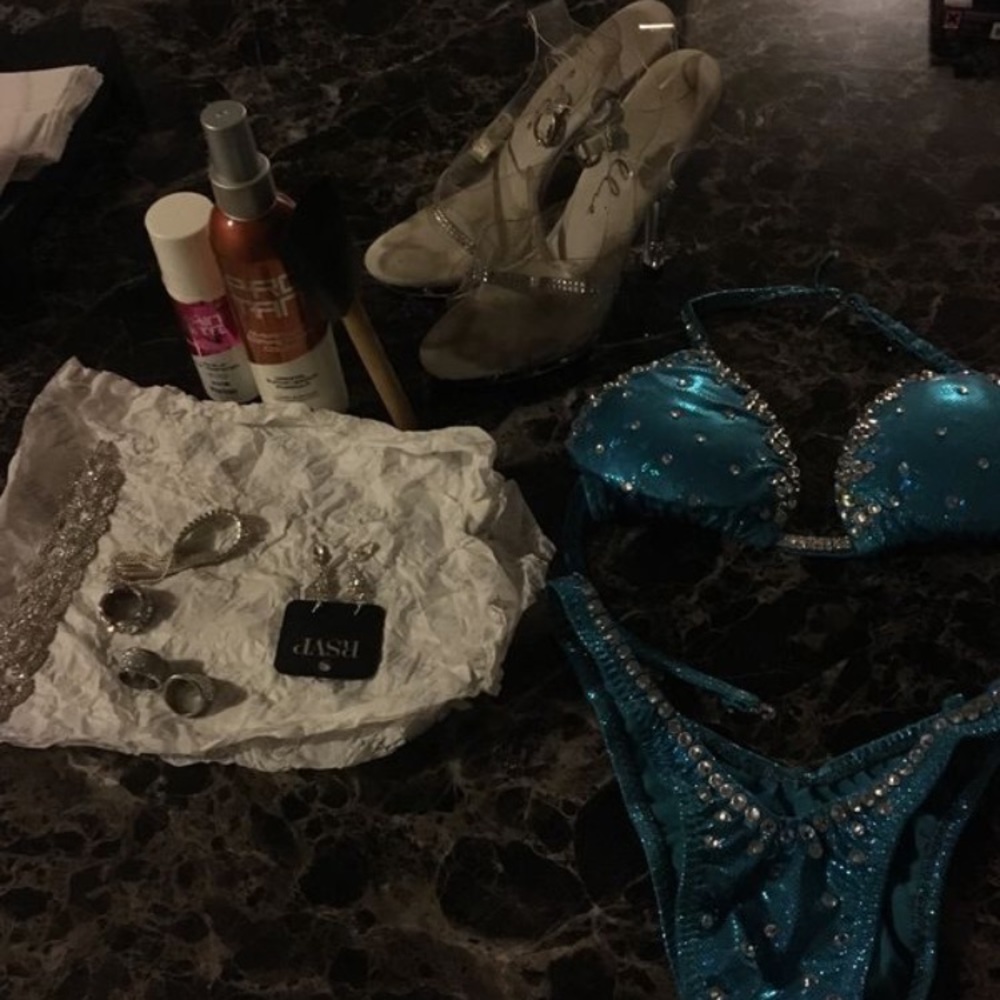 Competition bikini - Picture 8 of 8